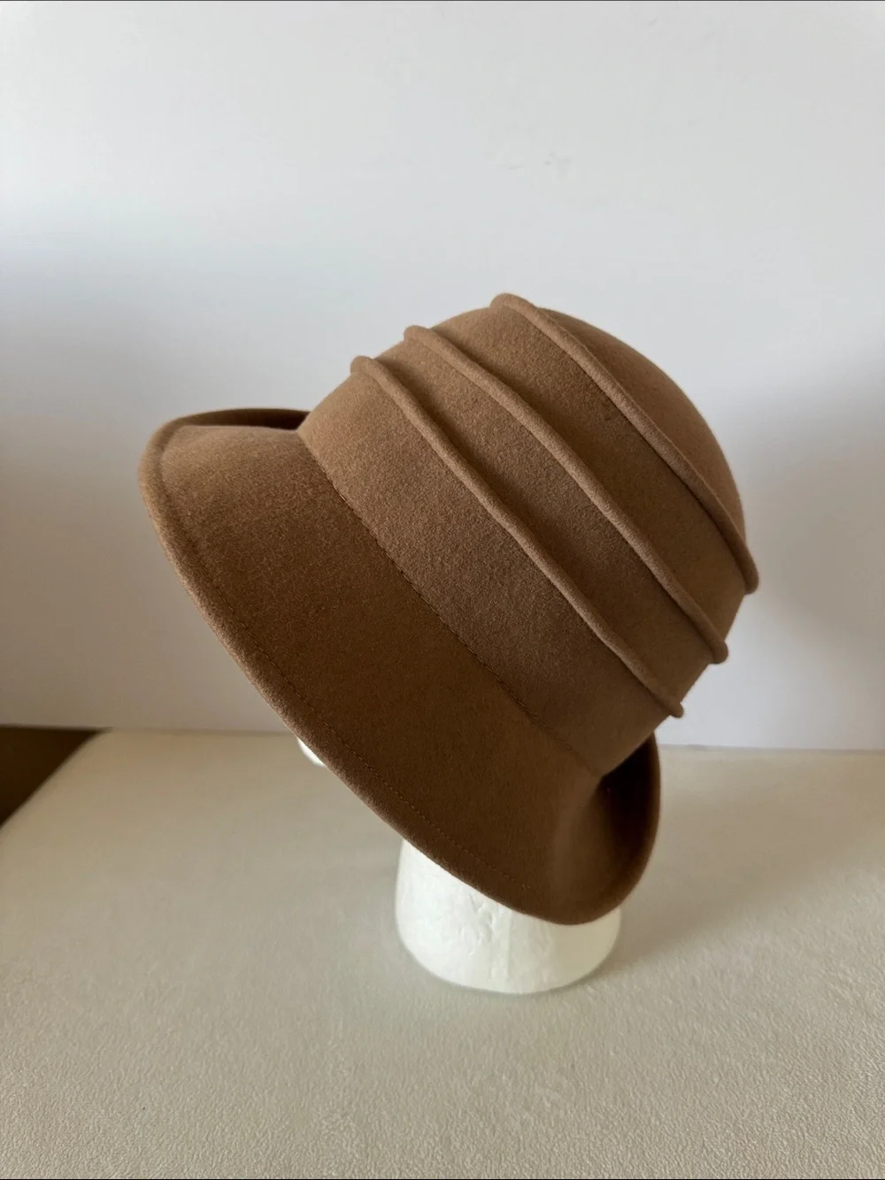 DeLux wool cloche hat